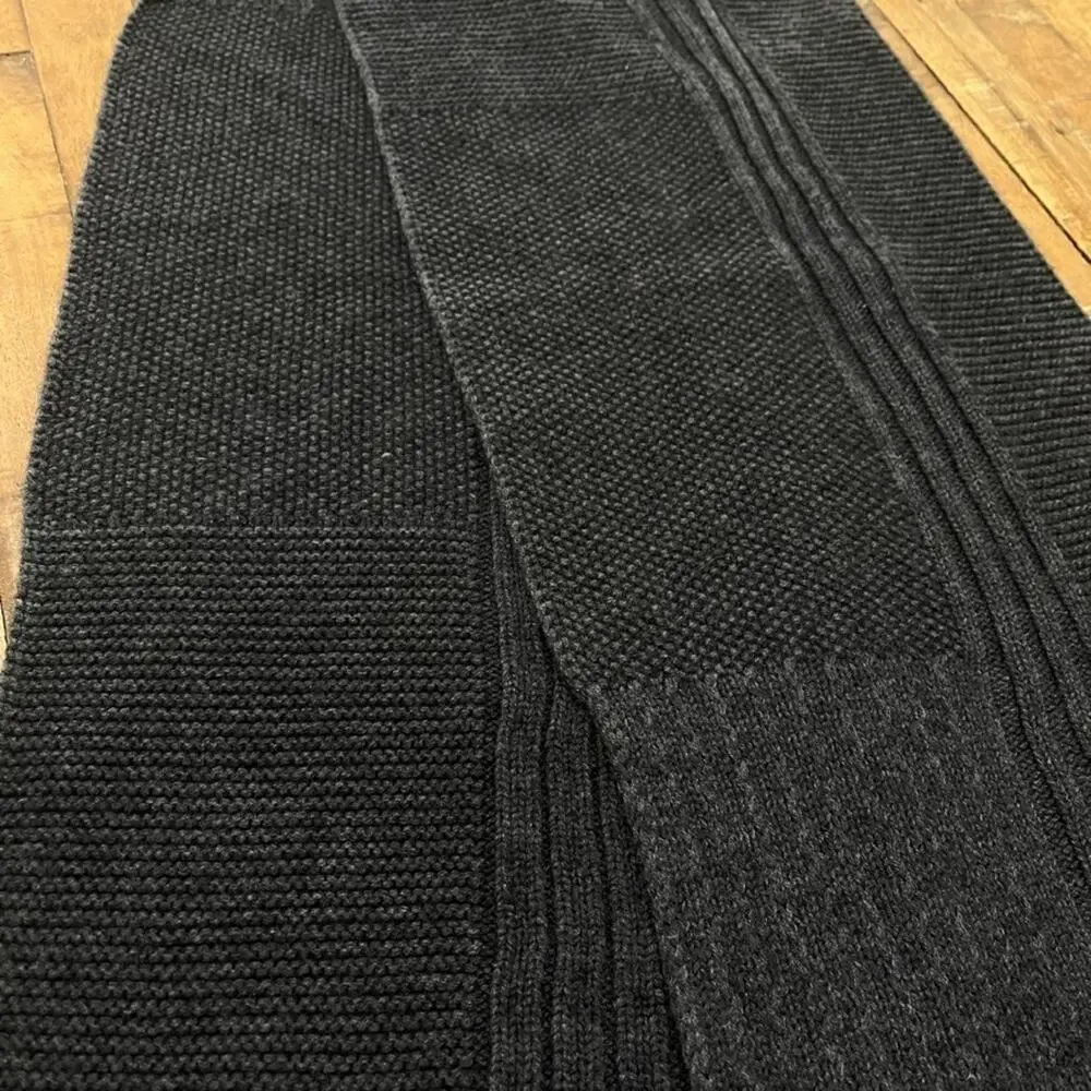 Calibrate One Size Gray Knitted Scarf Wool Blend
